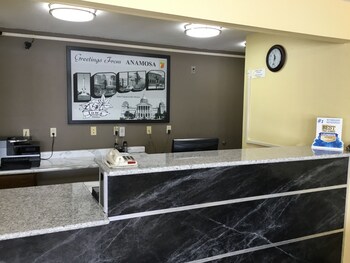 Super 8 By Wyndham Anamosa Ia Cedar Rapids Iowa City 51 Room Prices Reviews Travelocity