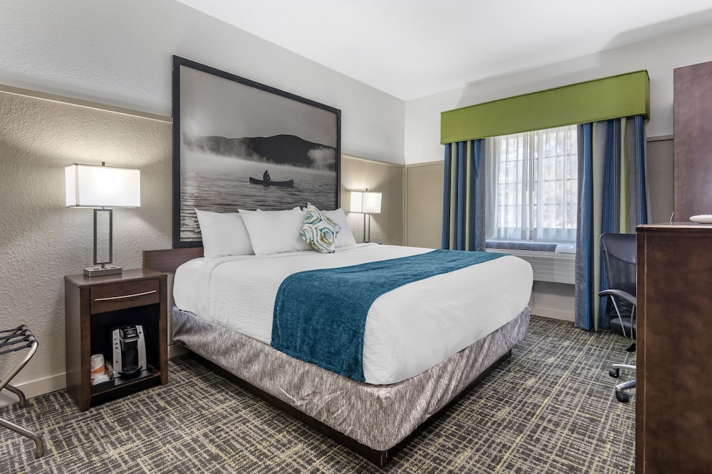 The Freeport Hotel, Ascend Hotel Collection in Freeport Best Rates