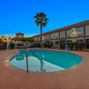hotels around florence az