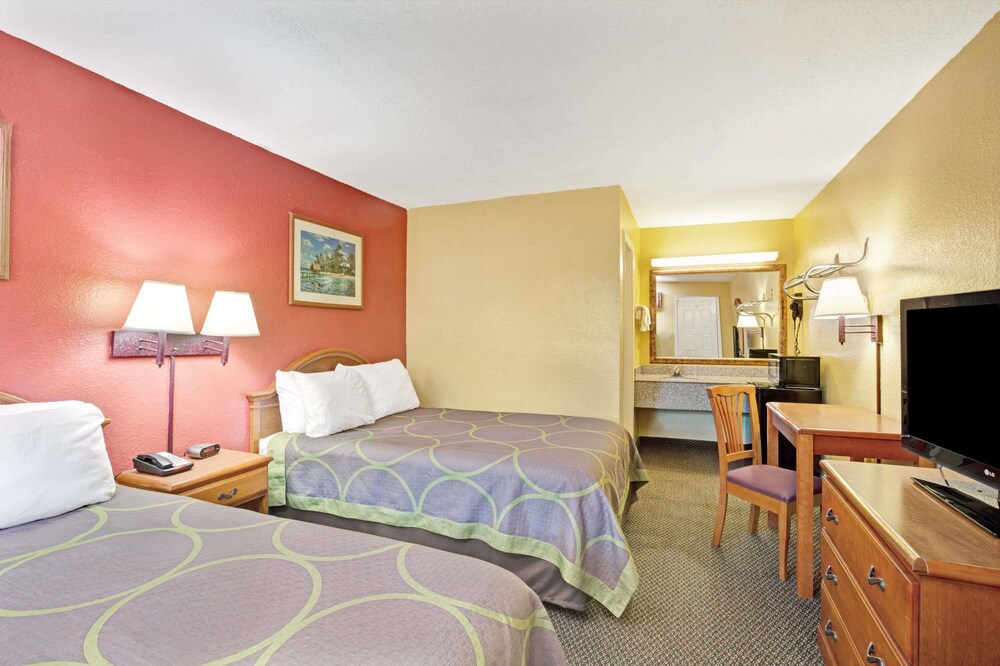 Room, Super 8 by Wyndham La Marque TX/Texas City Area