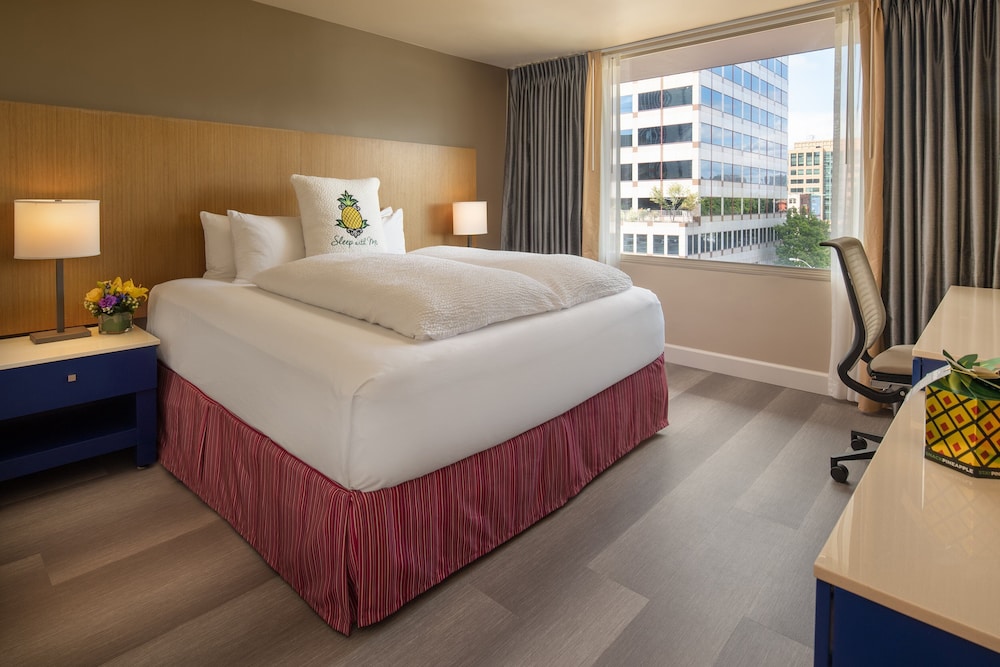 Staypineapple, Hotel Rose, Downtown Portland in Portland Best Rates