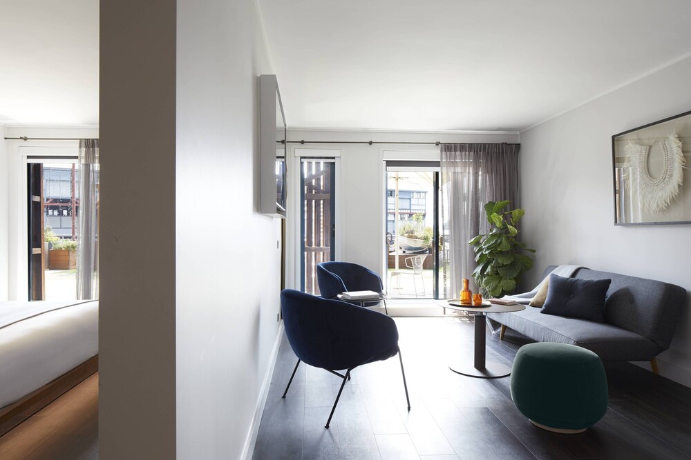 Pier One Sydney Harbour, Marriott Autograph Collection