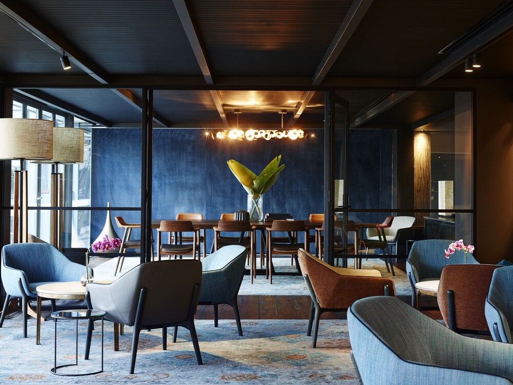 Lounge, Pier One Sydney Harbour, Marriott Autograph Collection