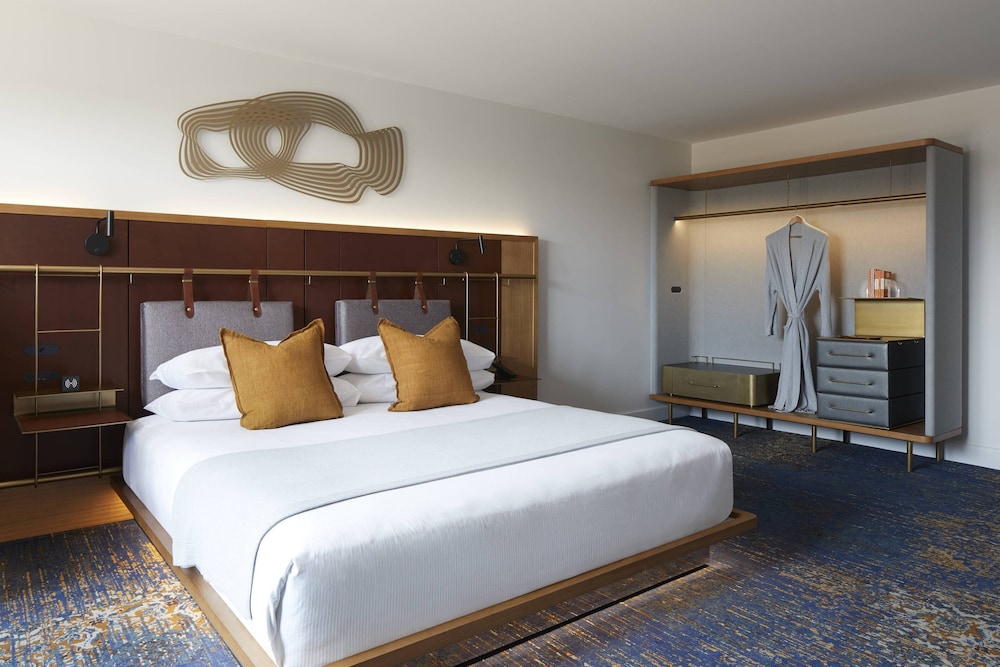 Pier One Sydney Harbour, Marriott Autograph Collection