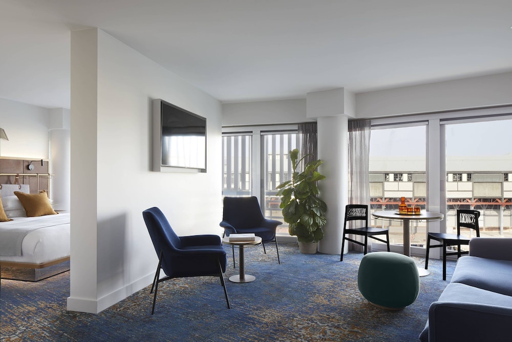 Pier One Sydney Harbour, Marriott Autograph Collection