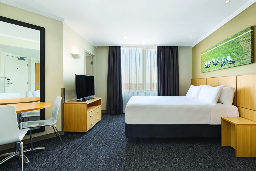 Travelodge Hotel Bankstown Sydney