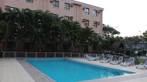 Piscina externa