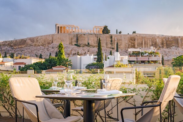 book-herodion-athens-in-athens-hotels