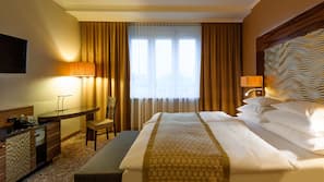 Premium bedding, pillow top beds, in-room safe, individually decorated