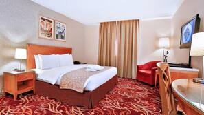 Hypo-allergenic bedding, minibar, in-room safe, desk