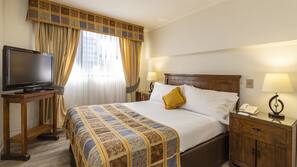 Minibar, in-room safe, desk, free cots/infant beds