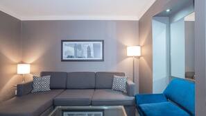 1 bedroom, premium bedding, pillow top beds, in-room safe