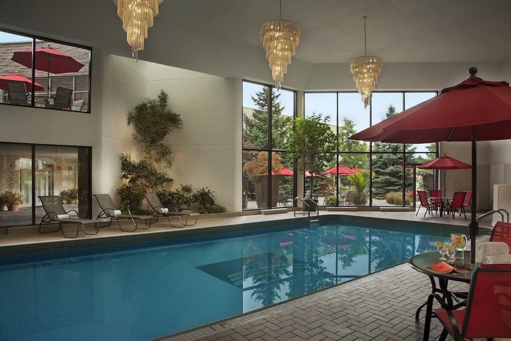 Indoor pool, White Oaks Resort & Spa