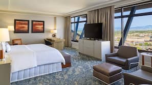 Egyptian cotton sheets, premium bedding, in-room safe, desk