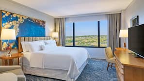 Egyptian cotton sheets, premium bedding, in-room safe, desk