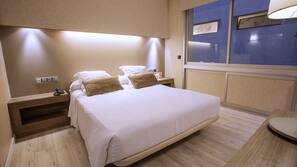 In-room safe, desk, laptop workspace, blackout curtains