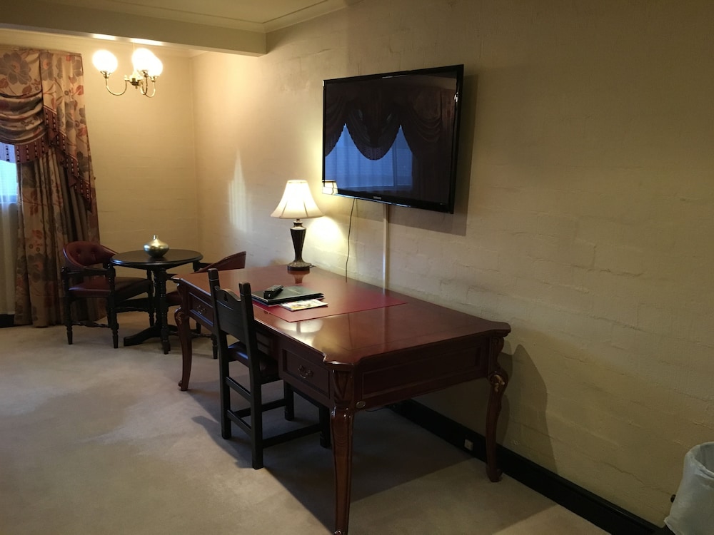 In-room business center, Albury Manor House