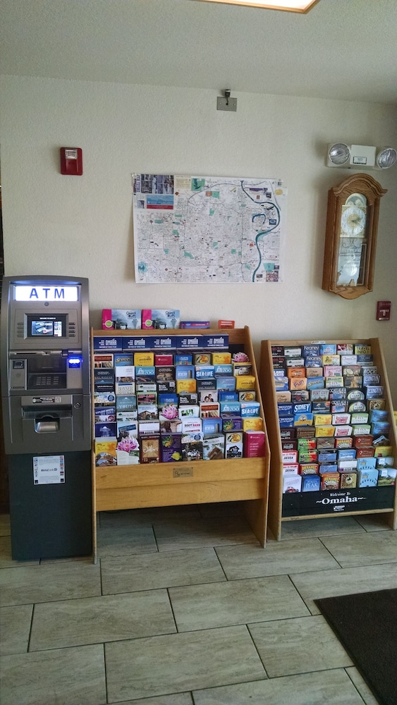 Super 8 by Wyndham Omaha Eppley Airport/Carter Lake