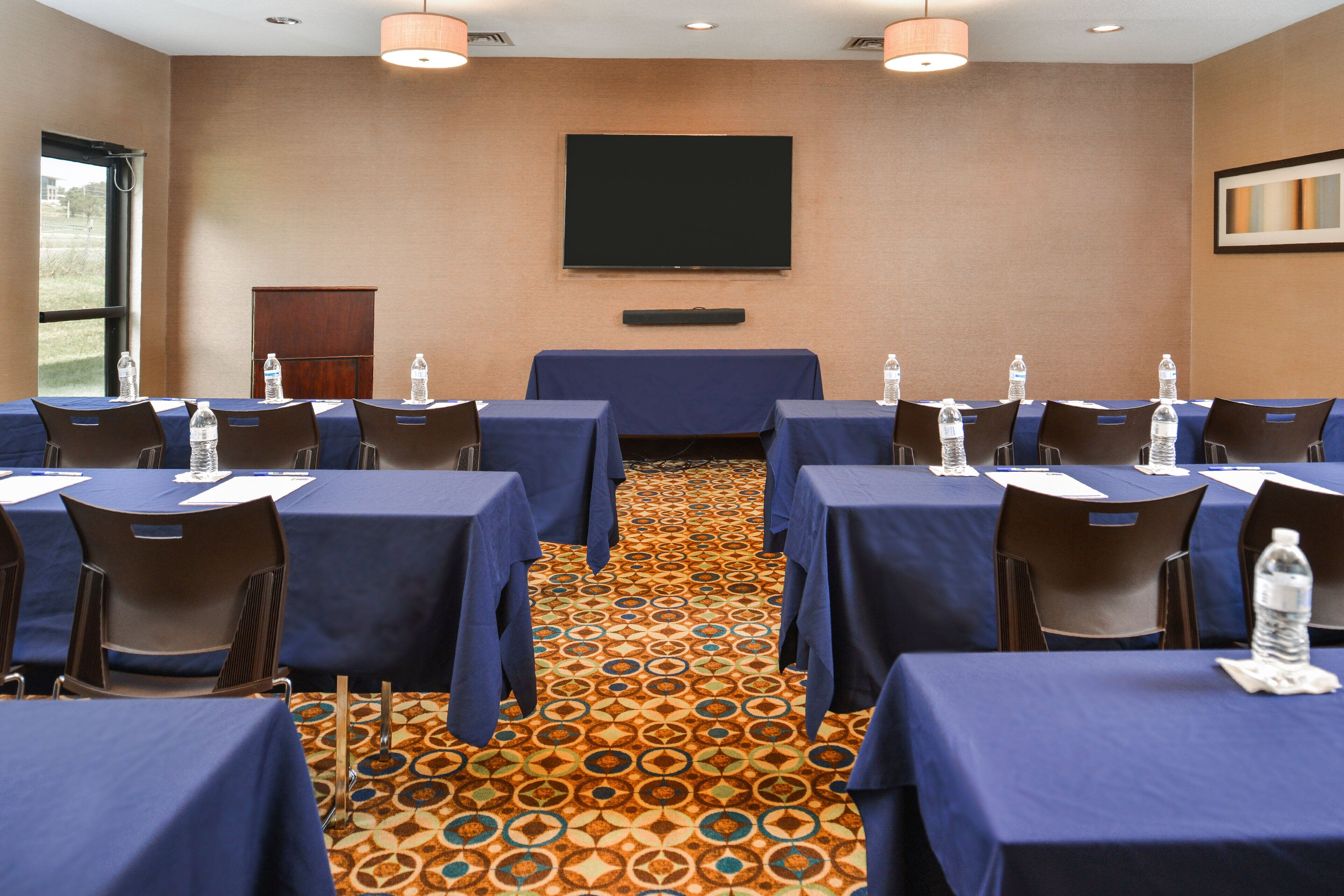 Holiday Inn Express Topeka West I-70 Wanamaker in Topeka, United States
