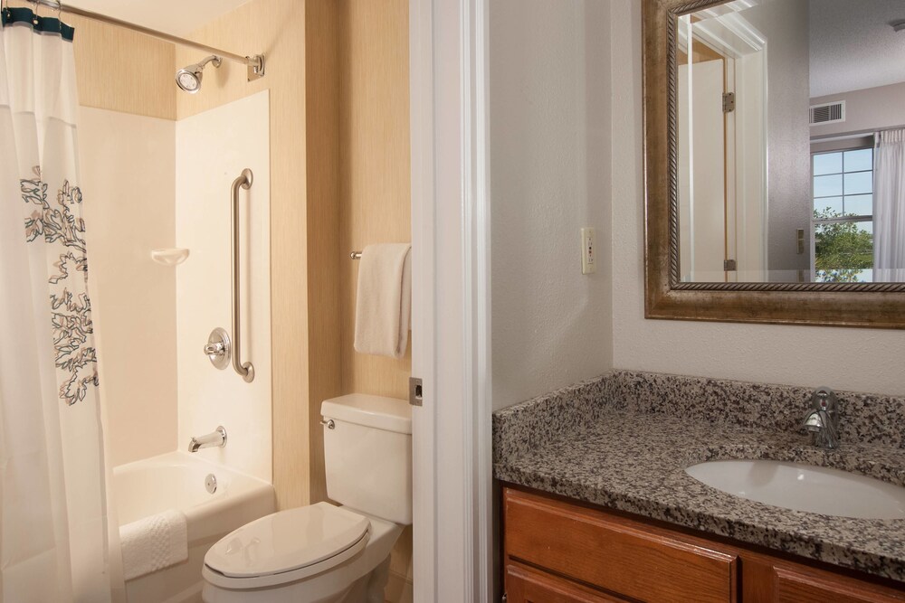 Bathroom, Residence Inn Charleston Riverview