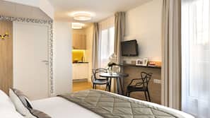 In-room safe, desk, soundproofing, iron/ironing board
