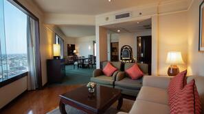 Minibar, in-room safe, desk, blackout curtains