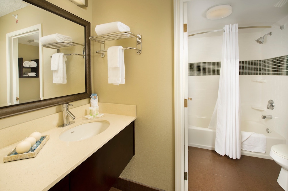 Staybridge Suites Miami Doral Area, an IHG Hotel