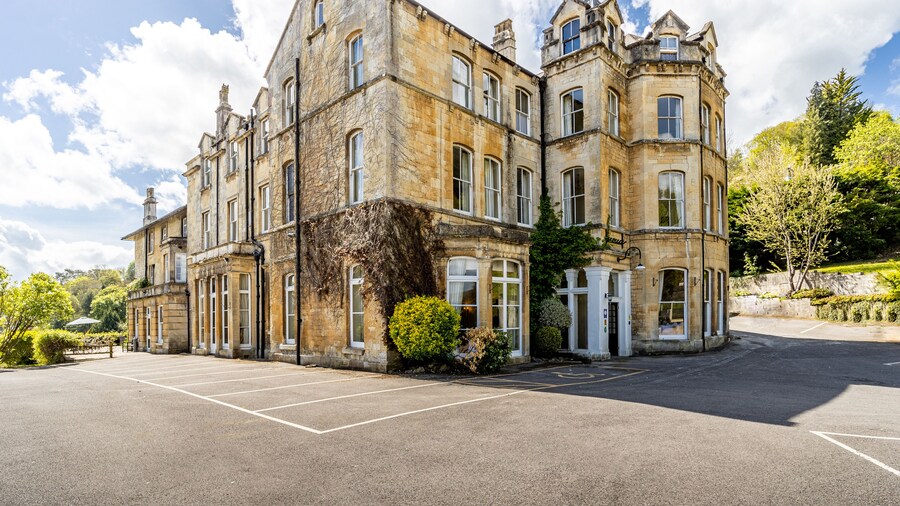 Best Western Limpley Stoke Hotel
