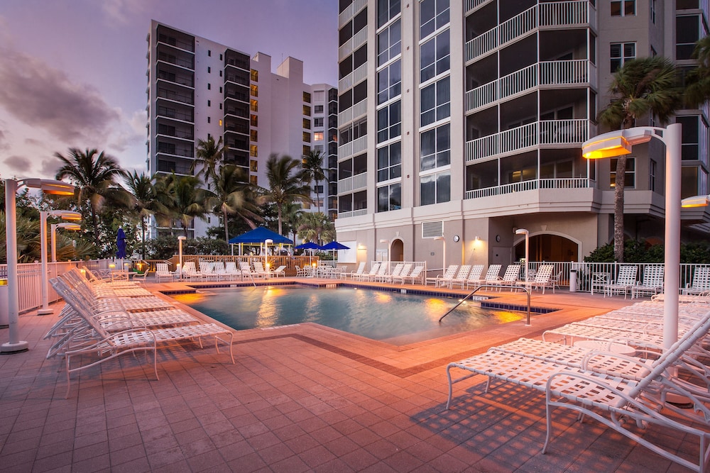 Gullwing Beach Resort Fort Myers Usa Aarp Travel Center