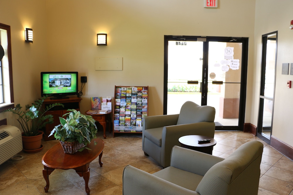 Interior entrance, Highland Inn