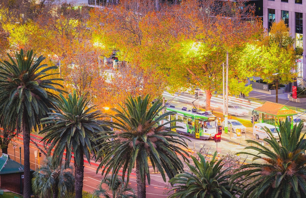 View Melbourne (Melbourne Parkview Hotel)