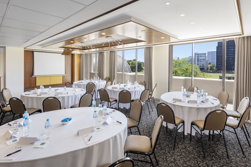 View Melbourne (Melbourne Parkview Hotel)