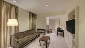 Premium bedding, minibar, in-room safe, desk