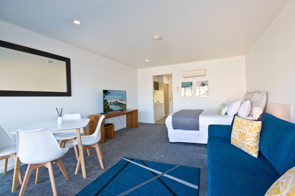 Lorne Bay View Motel