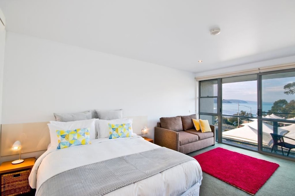 Lorne Bay View Motel