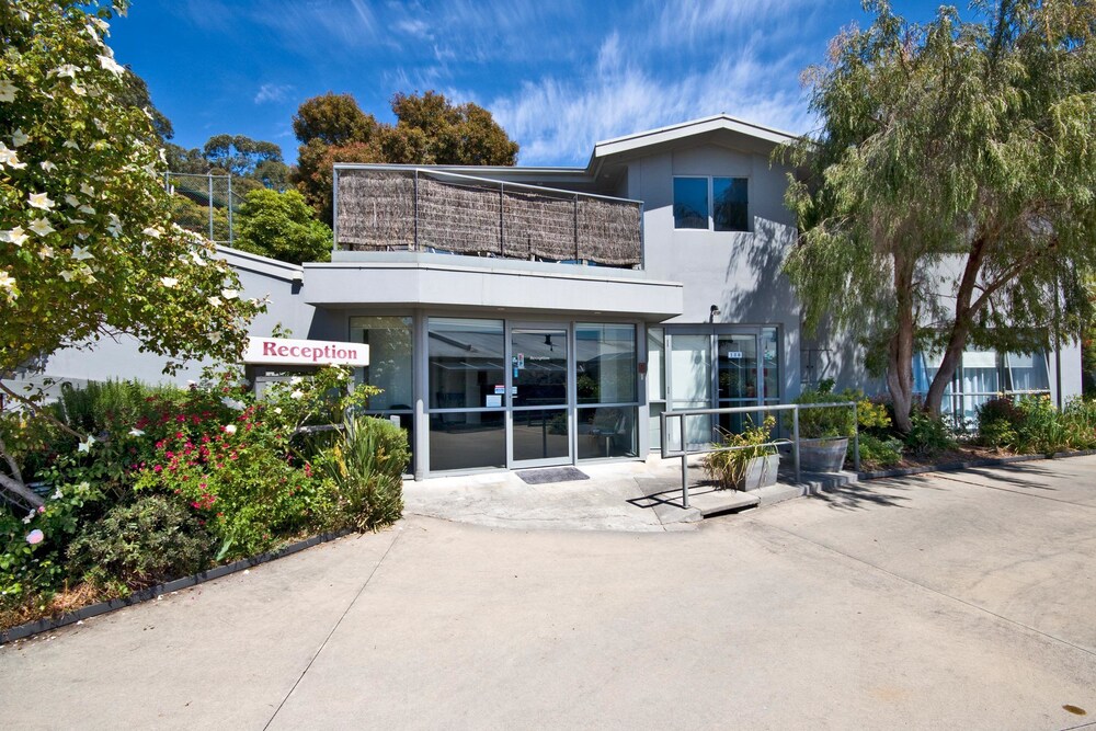 Lorne Bay View Motel