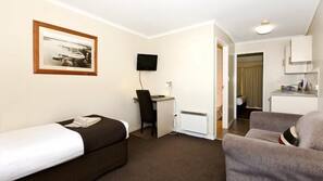 Minibar, iron/ironing board, free WiFi
