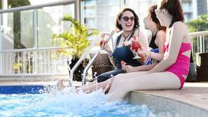 Outdoor pool, sun loungers