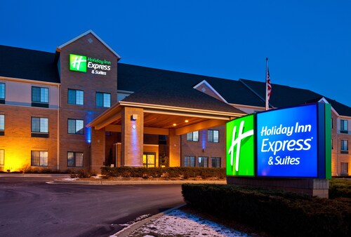 Great Place to stay Holiday Inn Express Hotel & Suites Pleasant Prairie-Kenosha near Pleasant Prairie