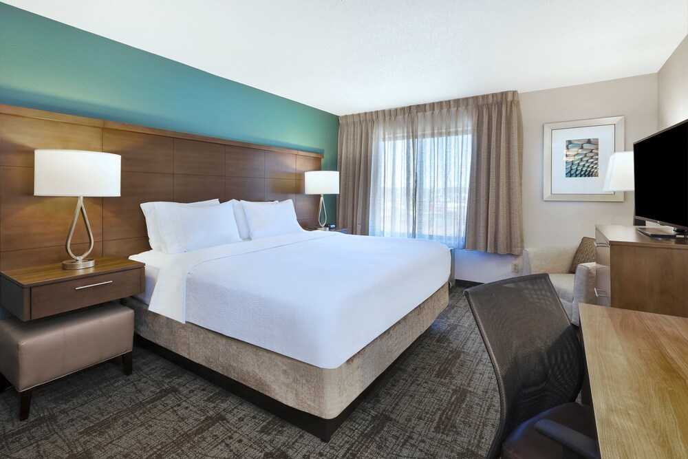 Room, Staybridge Suites Columbia, an IHG Hotel