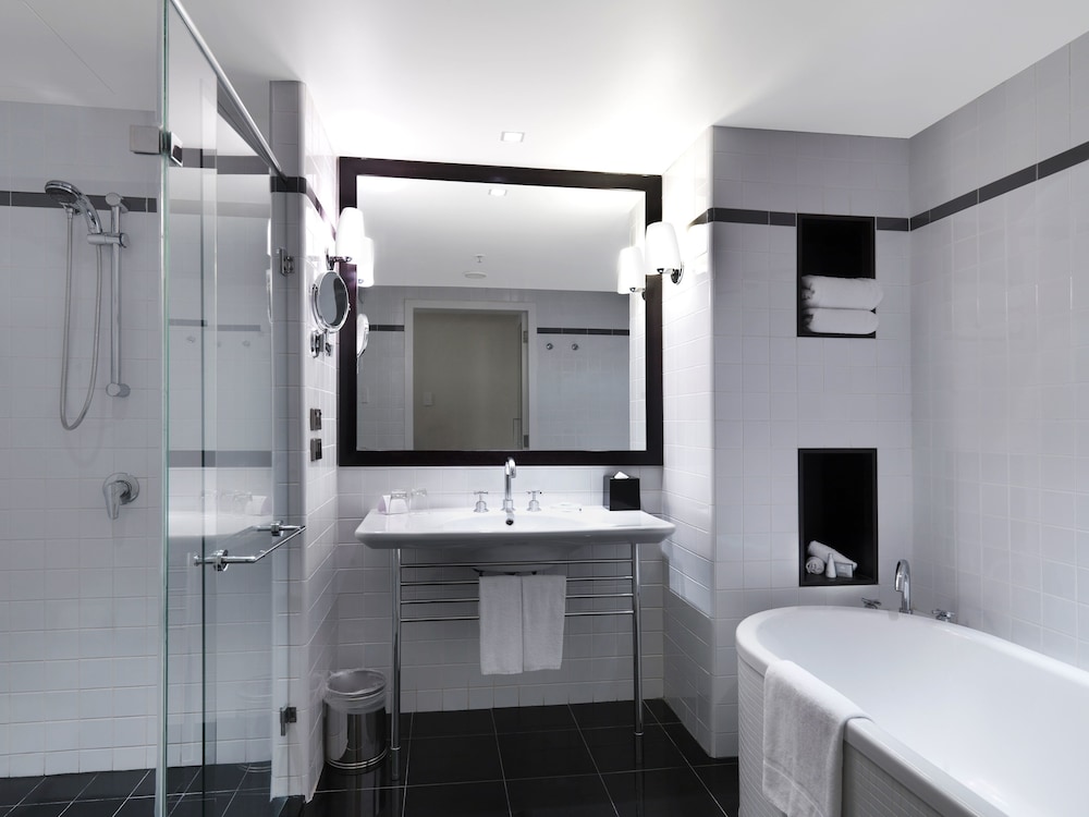 Bathroom, Amora Hotel Jamison Sydney