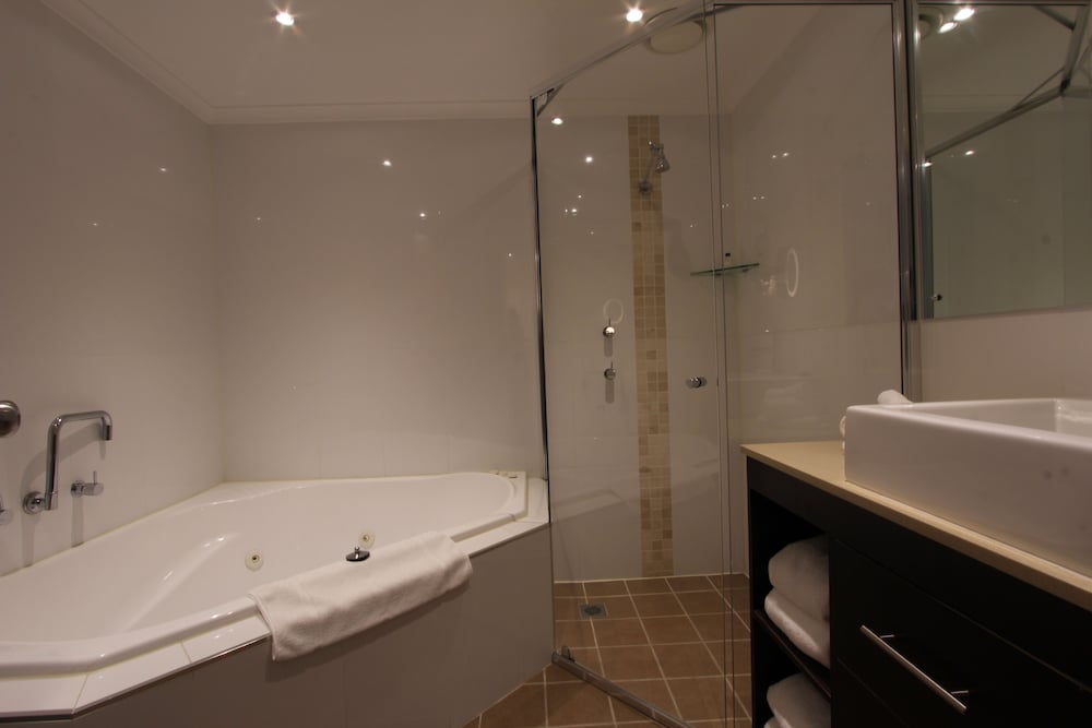 Crowne Plaza Hawkesbury Valley