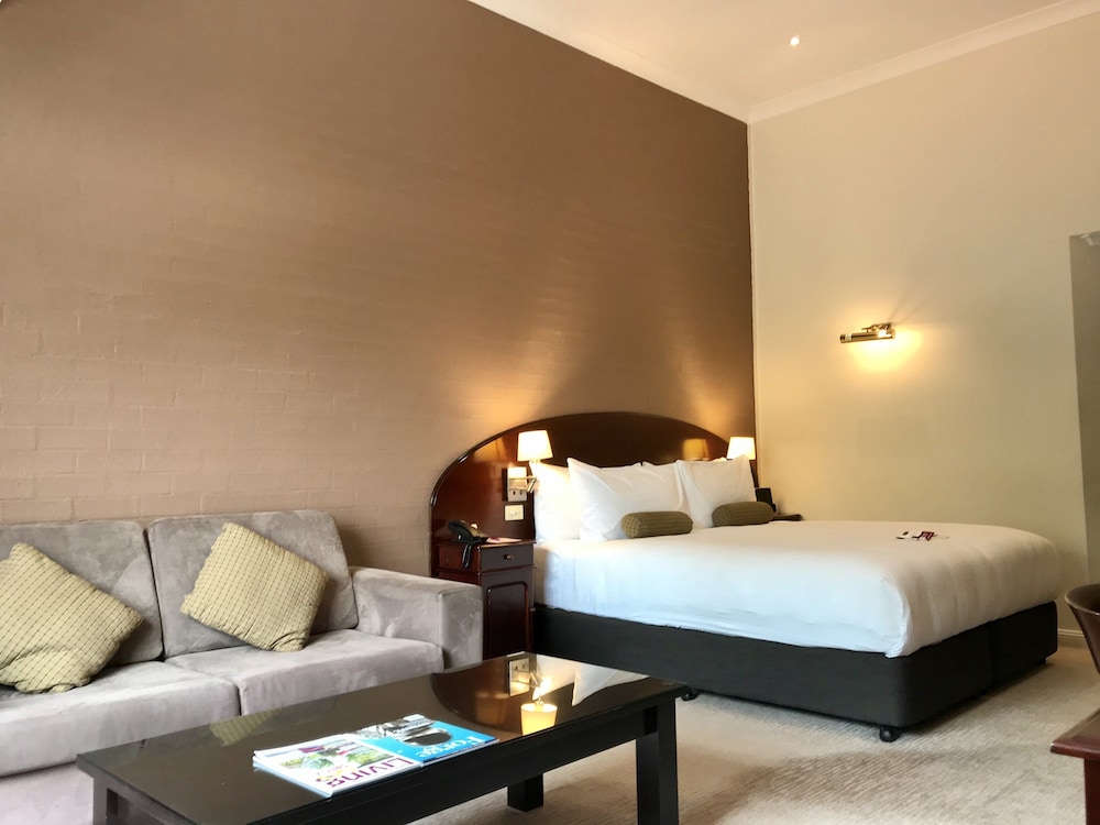 Crowne Plaza Hawkesbury Valley