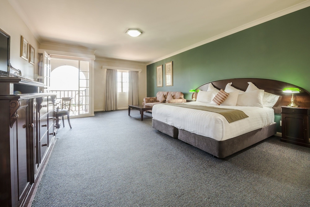 Crowne Plaza Hawkesbury Valley
