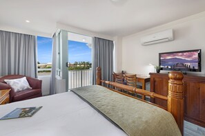 Minibar, desk, iron/ironing board, bed sheets