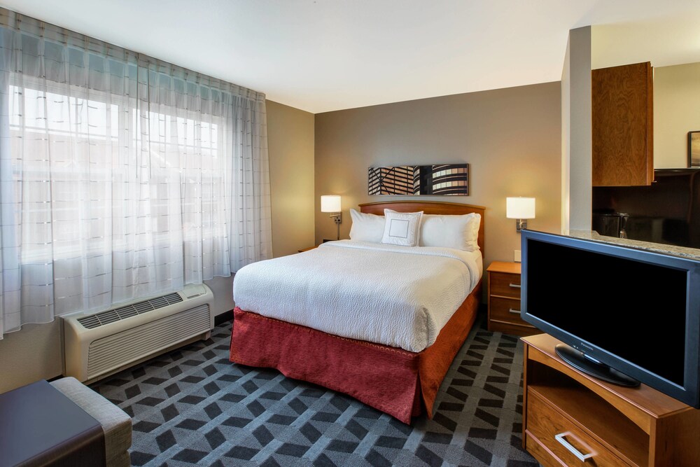 Towneplace Suites By Marriott Detroit Livonia