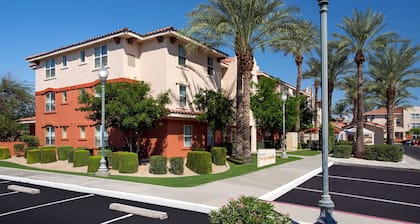 Sonesta Simply Suites Phoenix Scottsdale