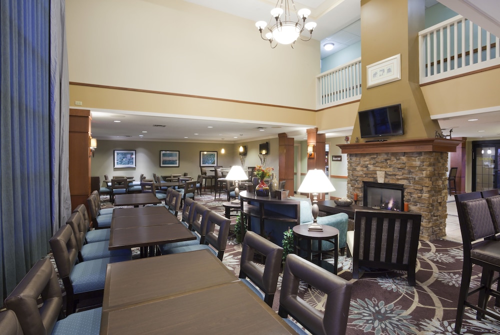 Staybridge Suites Eagan Airport South - Mall Area, an IHG Hotel