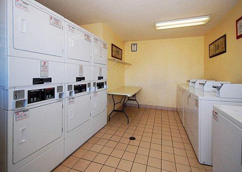 Laundry room, Motel 6 Greensboro, NC - I-40