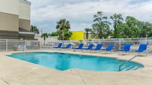 Seasonal outdoor pool